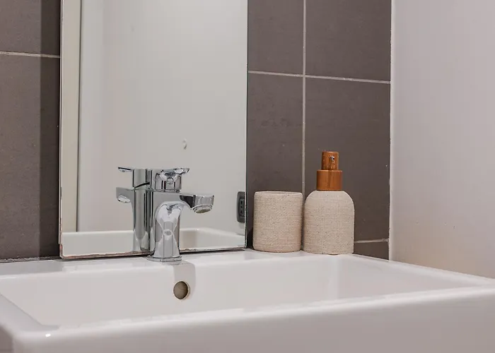 Guest Planet - Arco Della Pace Apartment